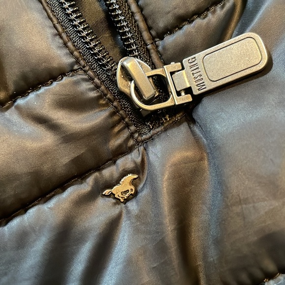 The Mustang True Denim Puffer Vest - Blemished - XXL - Picture 4 of 7